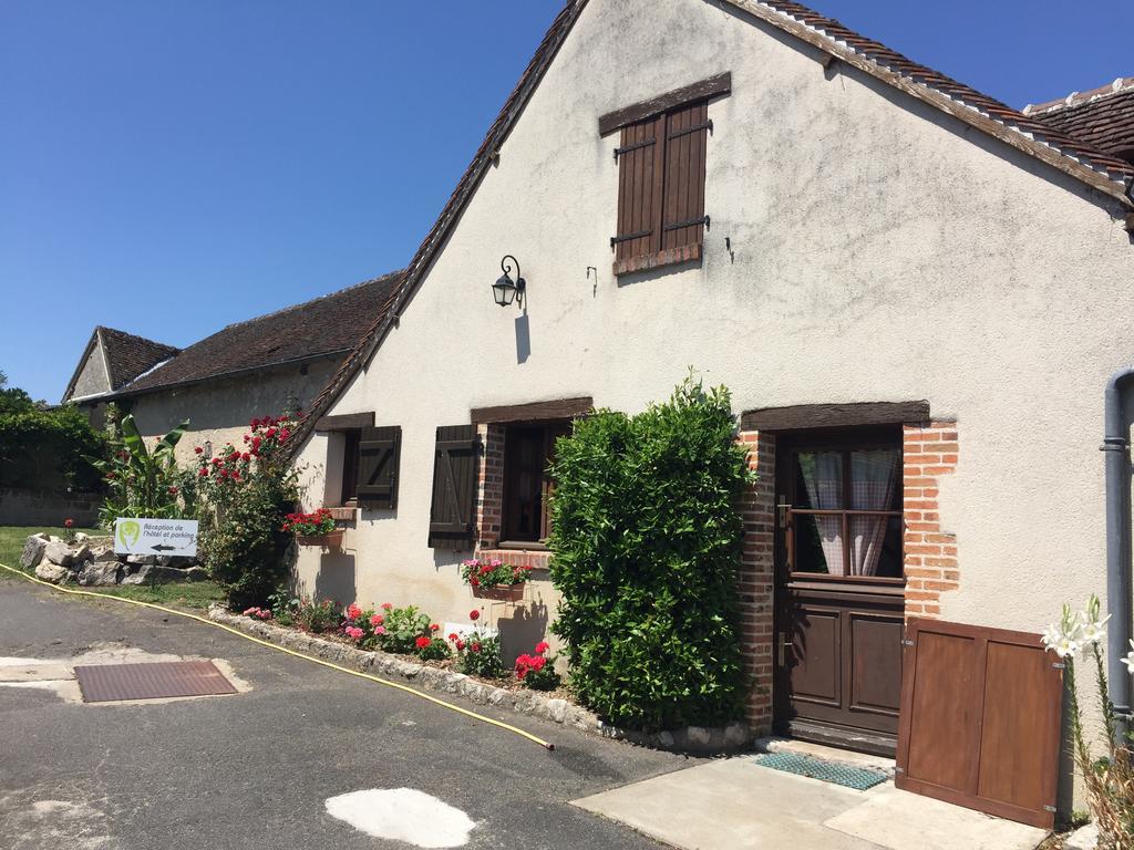 Hotel De La Bonnheure Bracieux Exterior photo